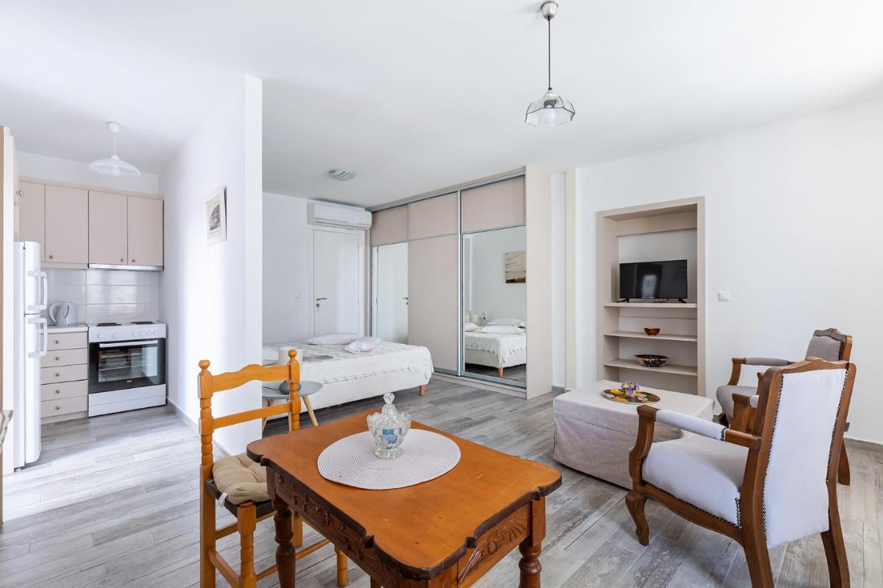 Syraino Apartment Skopelos Town Exterior photo